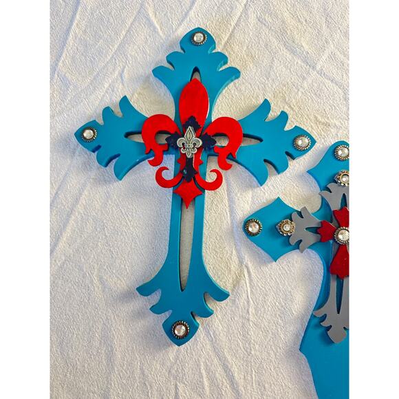 Pair of Turquoise Layered Wall Crosses – Rhinestones & Red Fleur-de-Lis - Picture 3 of 7